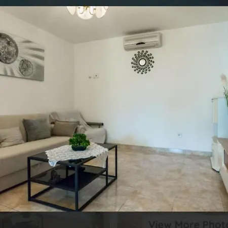 Babaja - With Terrace Ap1 * Duće